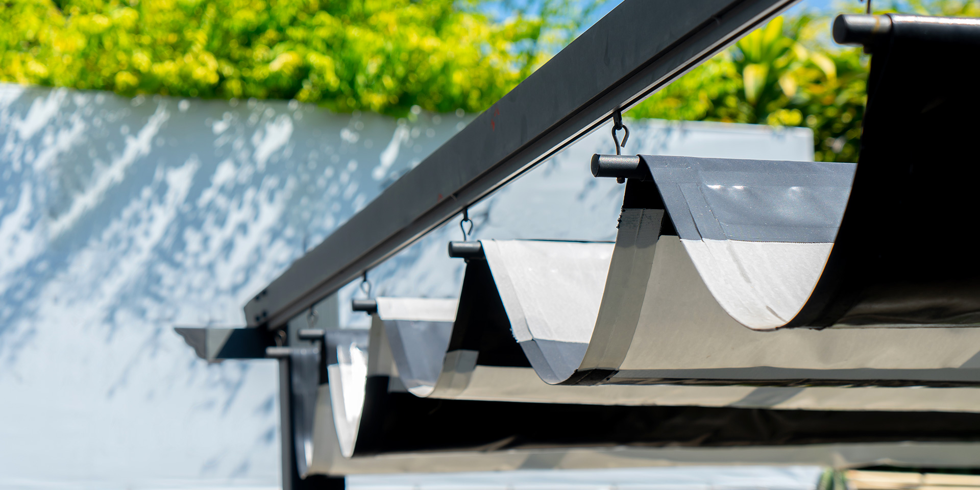 Was ist die beste Beschattung für eine Pergola Textilscreens oder